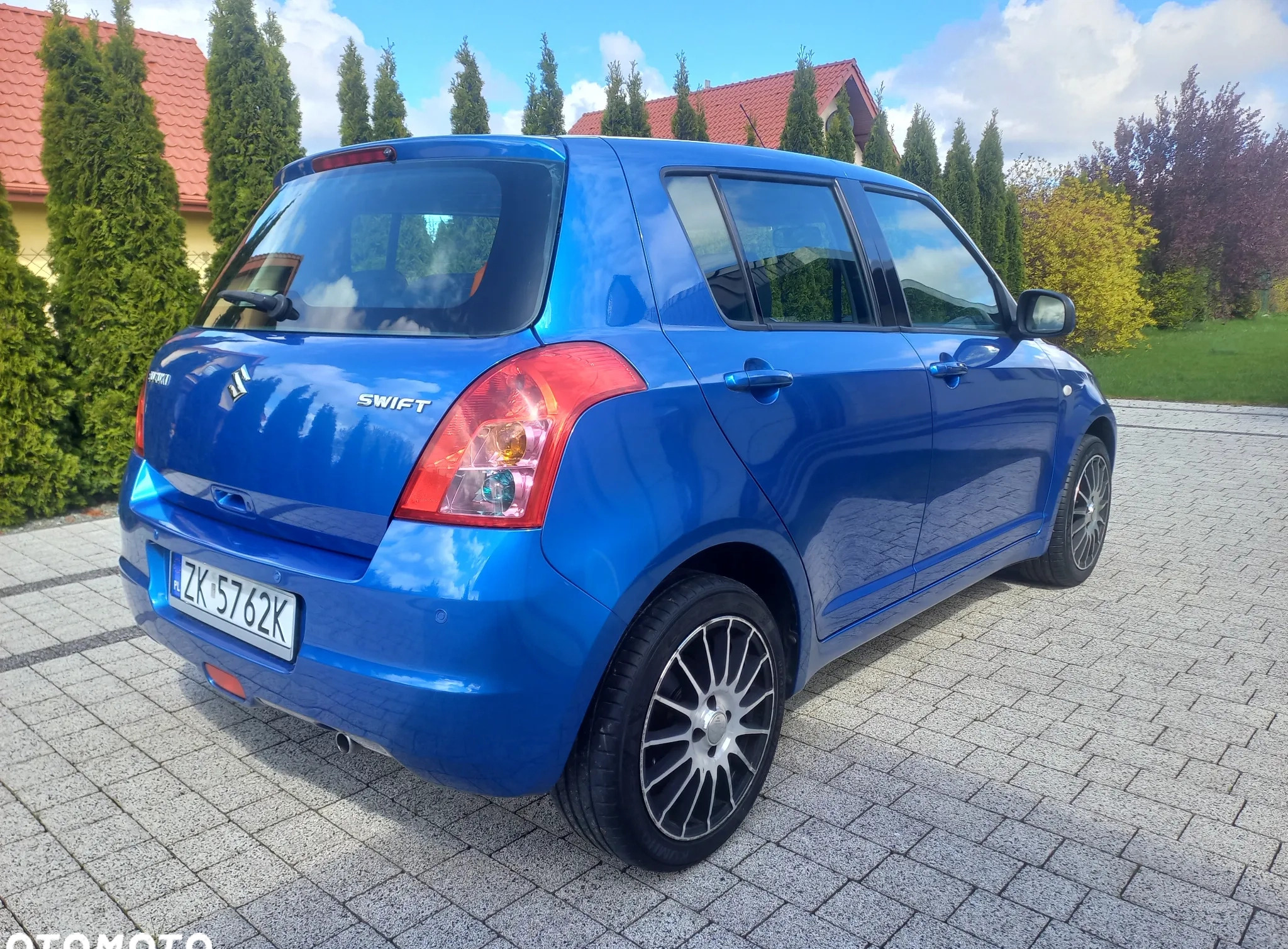 Suzuki Swift cena 17400 przebieg: 153000, rok produkcji 2009 z Koszalin małe 56